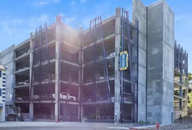 800 Block Parking Garage
