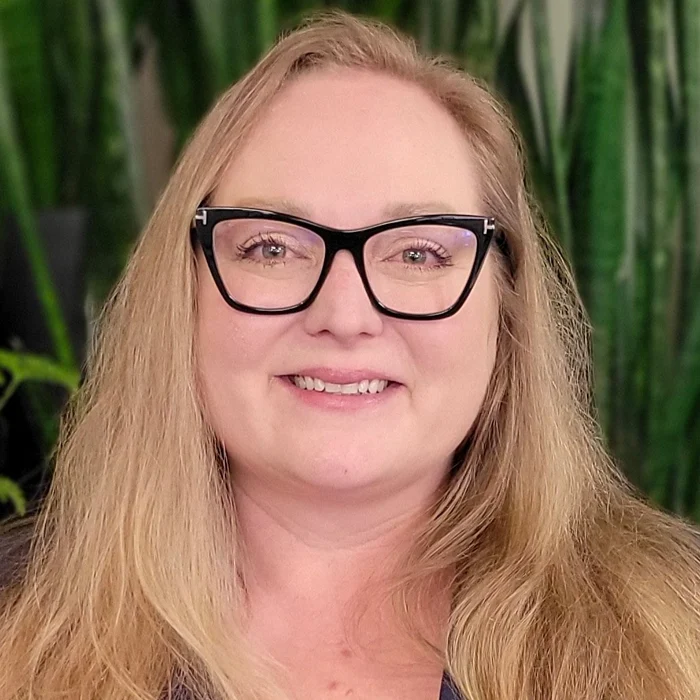 Holly Jeannelle - Operations Manager + HR Specialist - S. A. Miro